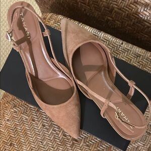 Tahari Women's Brown Suede Pointed Heels